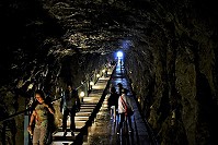 　東引安東坑道自10月8日起封閉施工，預定明年1月中旬完工開放。（圖：本報資料照片） 