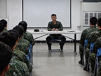 副指揮官主持支援營彈藥連親考親教。(圖/文:林宗憲)