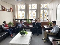 維持北竿鄉電力穩定供應及改善鄉容景觀,推動電力地下化工程,議長張永江、議員周瑞國連袂拜訪台電馬祖區處長張毓哲。(圖:連江縣議會)