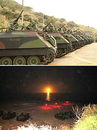 上圖:官兵於射擊前實施武器檢整。下圖:照明彈照亮海面,曳光彈劃破夜空。(圖/文:葉峻廷)