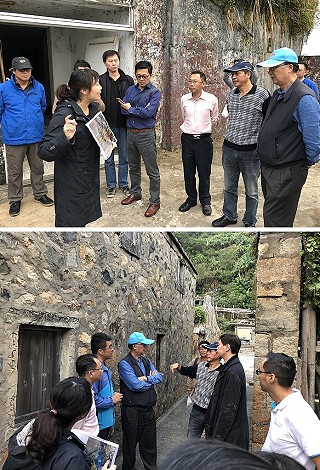 文化部文資局局長施國隆一行現勘后澳15據點以及傳統聚落群,對未來再造歷史現場計畫表示支持。(圖/文:陳鵬雄)