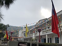 　迎接建校50週年校慶活動，中山國中完成校園佈置，歡迎各屆校友回母校共襄盛舉。（圖／文：陳鵬雄）