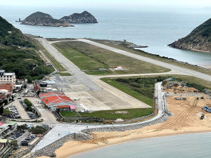 　海岸新曲線。（圖與文：陳鵬雄）