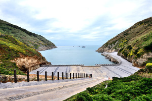 西引島清水澳海岸環境景觀改善工程竣工,整體景觀煥然一新。(圖/文:陳其敏)