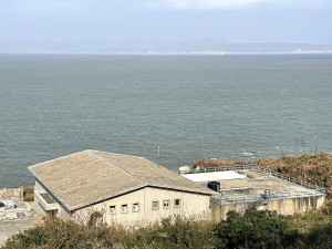 　馬祖冬天海水濁度較高，海淡廠過濾系統耗材更換率也跟著提高。（圖／文：陳鵬雄）