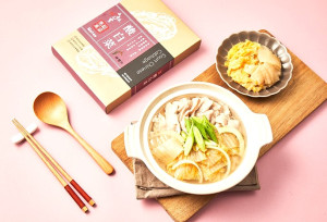 產發處輔導廠商研發馬祖高粱益生菌酸白菜、馬祖老酒麵線,兩項產品榮獲農委會水保局2021第七屆農村好物。(圖:產發處)