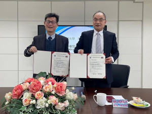 馬中與國立台中科技大學、國立體育大學簽訂策略聯盟。(圖:馬中)