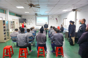 福建更生保護會、金門監獄連江分監與連江縣毒品危害防制中心21日上午入監舉辦找回身心健康:對抗成癮的復歸之路反毒講座。(圖/文:曹重偉)