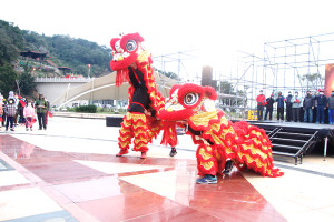 馬防部雲台醒獅隊為元旦升旗典禮增添熱鬧。(圖/文:莊媛婷)