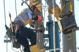 台灣電力公司111年新進僱用人員甄試5月8日舉行,預計招考857名僱用人員,馬祖2名缺額。(圖:台灣電力公司)