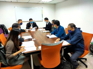 立委陳雪生召開連江縣政府所屬事業機構年度績效獎金核發要點協調會議。(圖:立委陳雪生國會辦公室)