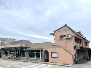 北竿鄉公所向代表會報告推動示範住宅最新工作進度,報告中提及將惠民市場列入選址考量。(圖/文:陳鵬雄)