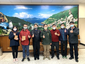 　縣長劉增應與通過公務人員薦任升官等考試4人會面，給予加油鼓勵。（圖／文：馮紹夫）