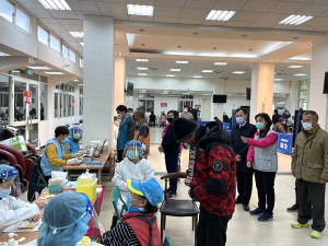 　提升全縣疫苗覆蓋率及防護力，縣府衛福局25日首度在北竿開設社區接種站。（圖／文：陳鵬雄）