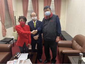 在民進黨團總召柯建銘的居中調停下,立委陳雪生與范雲兩人針對先前的國會性騷擾事件取得共識,接受調停達成和解。(圖:立委陳雪生辦公室)
