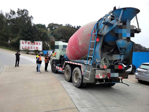 警方今年度重要節日安全維護工作,以防制酒駕及提升大型車行車安全為重點,遏止違規情事發生,保障鄉親安全。(圖:連江縣警察局)