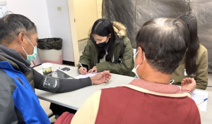 北醫114醫療服務隊首站抵達東莒老人活動中心。(圖/文:蔡夢玲)