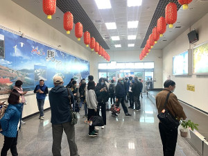 　228連假天氣回暖，馬祖迎來今年首波旅遊人潮。（圖／文：馮紹夫）