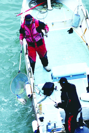 海象轉好,東引地區海釣、磯釣活動也熱絡了起來。(圖/文:陳其敏)