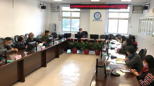 　防疫措施持續放寬，顯示中央政策可能容許少數社區感染情形存在，地區更須嚴陣以待，做好可能將有病例進入的萬全準備。（圖／文：曹重偉）