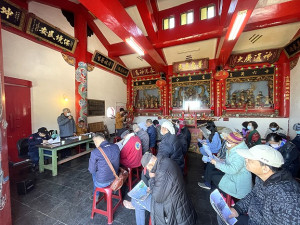　環資局8日上午在橋仔舉辦新建污水處理場選址說明會，鄉親出席踴躍。（圖／文：陳鵬雄）