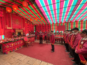 　芹壁天后宮鐵甲元帥聖誕千秋，各地信眾虔誠祝壽場面熱鬧。（圖／文：陳鵬雄）