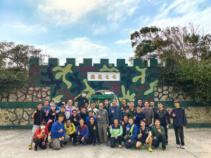 指揮官廖中將率防區重要幹部參訪77據點。(圖/文:郭宣綸)