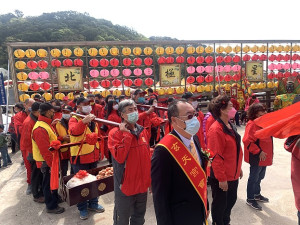 　山隴境北極玄天宮玄天上帝3日聖誕萬壽活動，縣長劉增應主祭，各界信眾、宮廟、誼子女同慶。（圖／文：馮紹夫）