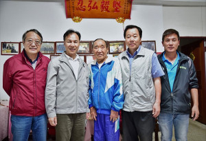 　東引反共救國軍–永遠的隊長鄭龍飛（圖中），13日清晨辭世，享壽95歲。（圖：本報資料照片）
