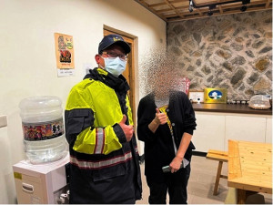 馬祖旅遊「大丈夫」!東引鄉員警協助尋回證件,日籍遊客來函致謝。(圖:連江縣警察局)