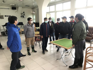 　南竿鄉代會16日進行第1天鄉政考察，於福澳村聽取村長意見。（圖／文：吳嘉榮）