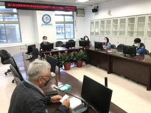 　疫情指揮中心23日召開第135次防疫會議，公布新增27名確診（17男10女），所在地南竿15例，莒光7例（西莒），北竿5例。（圖：連江縣疫情指揮中心）
