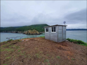 北竿鐵尖島新建置監測小屋,提供器材妥善存放空間。(圖:台北鳥會)