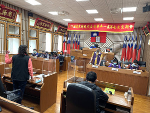 莒光鄉民代表會第11屆第7次定期大會26日進行第二天鄉政總質詢。(圖/文:宋幸儒)