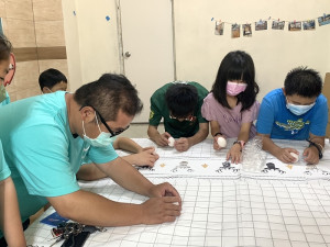 重現福澳風華,福澳社區發展協會3日在舊街舉辦「呼傲(福澳音譯)」市集,活動熱鬧滾滾。(圖/文:馮紹夫)