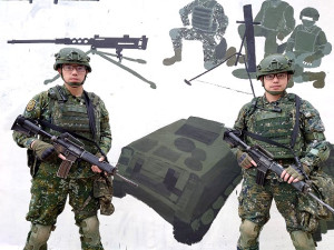 穿軍服讚!「兄弟同心,其利斷金」