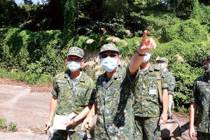 廖指揮官視導南竿地區戰備整備。(圖:賴閩蝶)