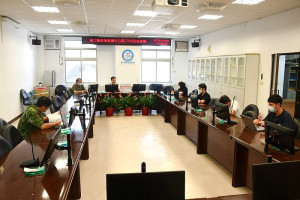　縣疫情指揮中心20日召開第170次防疫會議，公布新增28名確診，案例分布南竿鄉21例、北竿鄉7例；已有1748名病患康復。（圖／文：曹重偉）