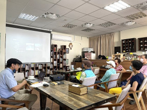 竹美館「島嶼啊!島語」走讀臺灣7月閱讀閩東語桃園場23日劉宏文主講「記憶中的馬祖」,介紹民國38年國軍來馬祖前後,馬祖列島政經局勢及演變。(圖:國立新竹生活美學館)