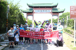 　產發處辦理連江縣兩棲爬行動物生態導覽活動，帶領大家在戶外考察中實際辨別馬祖常見兩棲爬行動物品種。（圖／文：吳嘉榮）