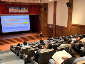 　勞動部與民政處26日舉辦勞動基準法研習會，由律師王嘉琪擔任講師。（圖／文：馮紹夫）