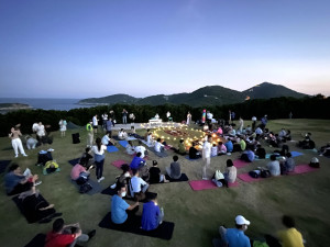 　2022北竿大坵暗空之夜滿月靜心場，上百遊客13日在島上體驗星空與音樂的心靈之旅。（圖／文：陳鵬雄）