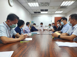 台馬第4海纜建設南竿延伸至莒光,陳雪生18日偕同王忠銘、張永江邀集NCC、中華電信協商會議,中華電信說已併入招標。(圖:立委陳雪生國會辦公室)
