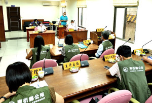 　東引鄉民代表會第11屆第1次臨時會議，通過發放消費禮金決議。（圖／文：陳其敏）
