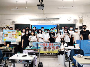 開學在即,縣警局加強校園交安宣導,呼籲地區學子重視路權觀念,避免交通意外發生。(圖:連江縣警察局)