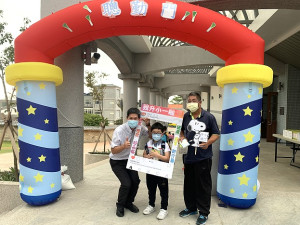　為響應教育部祖父母節政策，介壽國中小辦理活動，增進祖孫間的情感。（圖／文：馮紹夫）