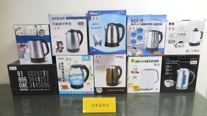 　消費者於選購及使用快煮壺時，請選擇貼附有商品檢驗標識的商品。（圖：標準檢驗局基隆分局）