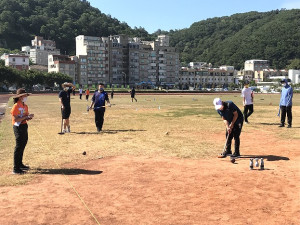 　111年連江縣運動會木球競賽進行第2天社會組賽事，四鄉及馬中共5隊相互競技。（圖／文：吳嘉榮）