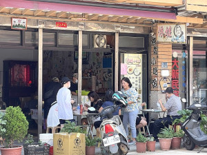　自由行遊客增加，地區傳統小吃也列網路熱搜成為必吃。（圖／文：陳鵬雄）