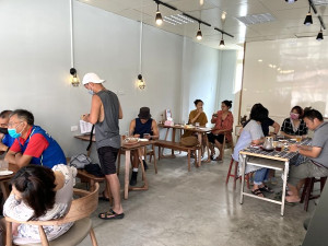 邁向實體新店面!小柒ZO咖啡邱思奇馬港貳店1日開幕試營運。(圖/文:馮紹夫)